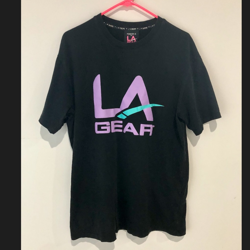 LA GEAR old school T